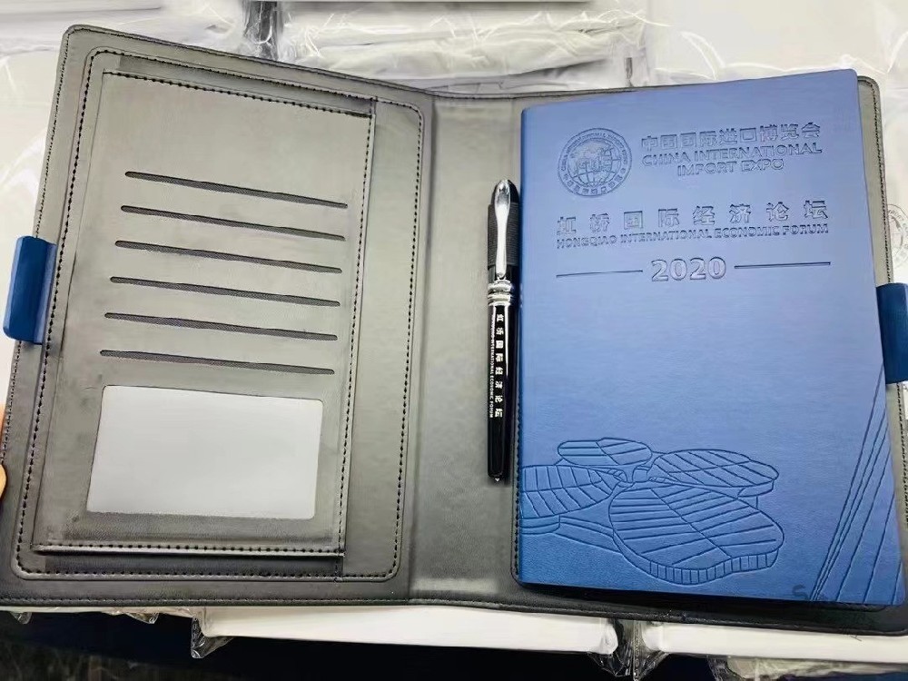 探討皮質(zhì)記事本的魅力：為什么它成為時(shí)尚達(dá)人的必備品？
