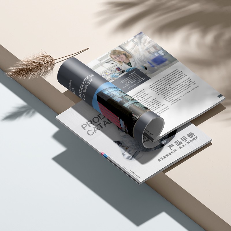 時(shí)尚畫冊設(shè)計(jì)的“走鋼絲藝術(shù)”：如何讓創(chuàng)意不飄，讓銷量不冷？